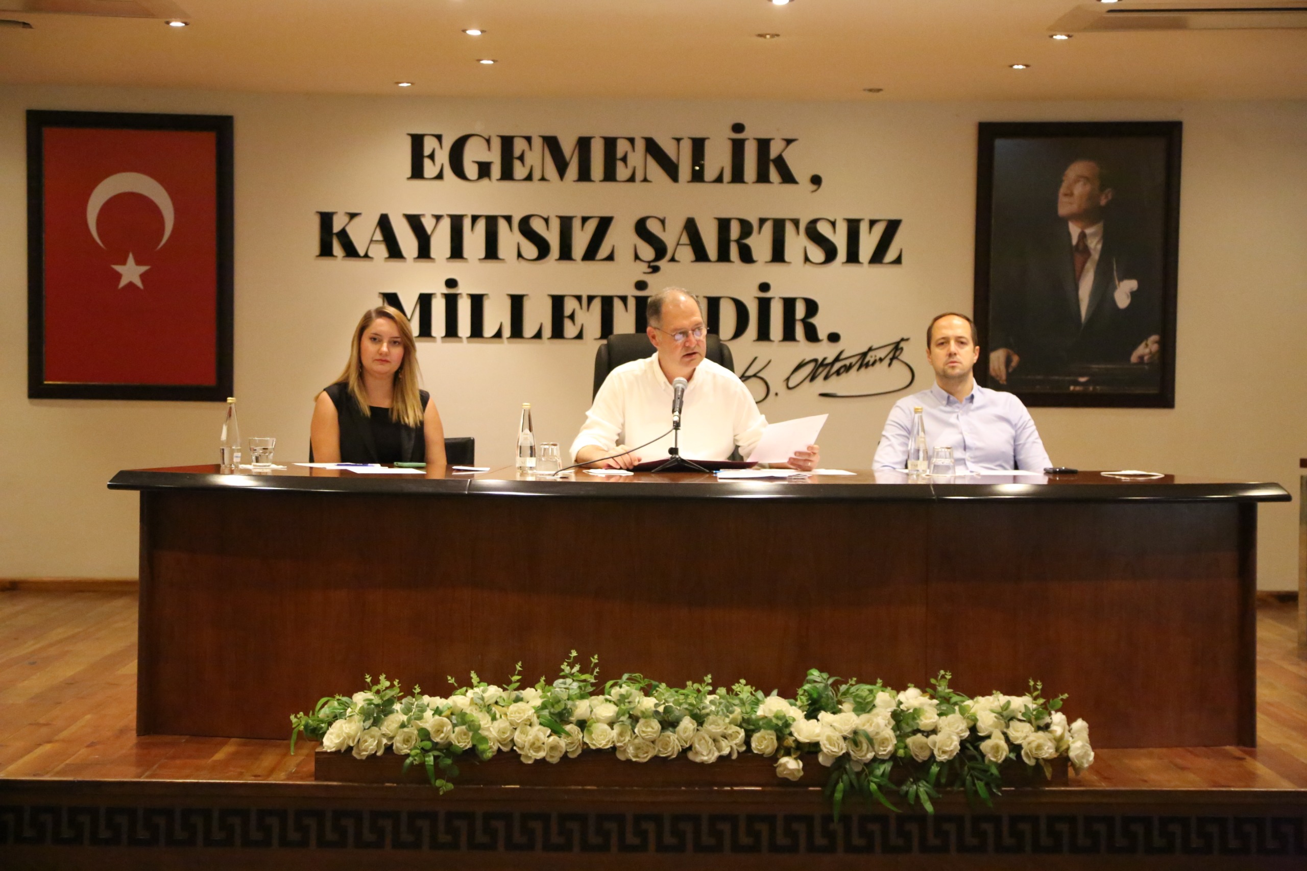 Meclis Toplantısının dilek ve temenniler kısmında konuşan CHP’li Meclis üyesi