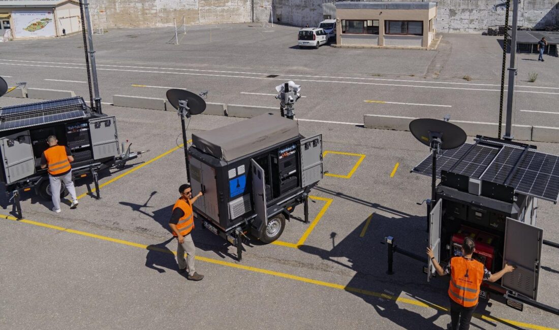 İzmir Büyükşehir Belediyesi olası afetlerde hem yurttaşların hem de sahadaki