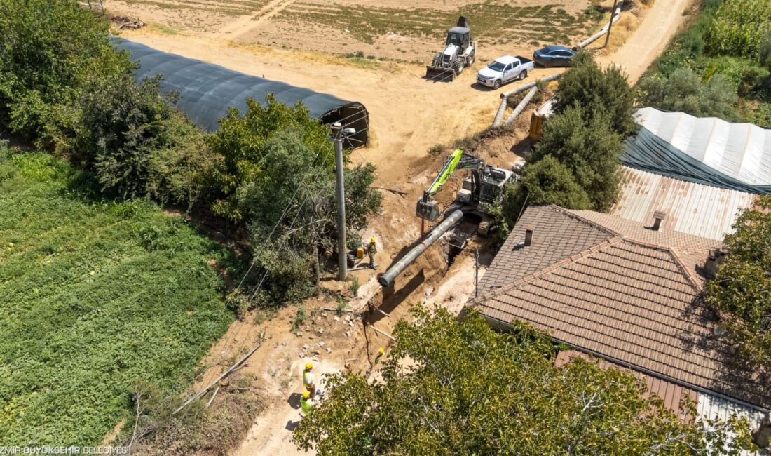 Su taşkınları önlenecek, ilçe sağlıklı suya kavuşacak: İZSU’dan Ödemiş’e 200 milyonluk dev yatırım İzmir Büyükşehir Belediyesi, Ödemiş’te yaşanan su taşkınlarını önlemek ve ilçeyi