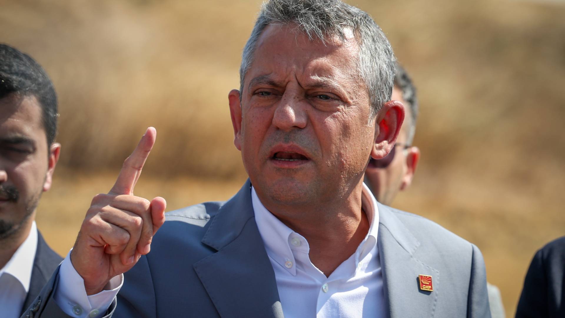 Cumhuriyet Halk Partisi (CHP) Genel Başkanı Özgür Özel, dün mitingde