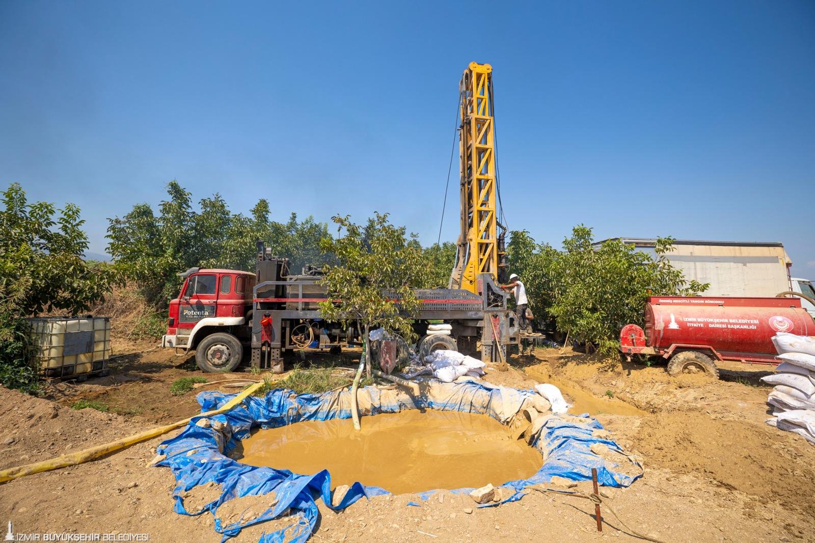 İzmir Büyükşehir Belediyesi İZSU Genel Müdürlüğü kentin içme suyu altyapısını