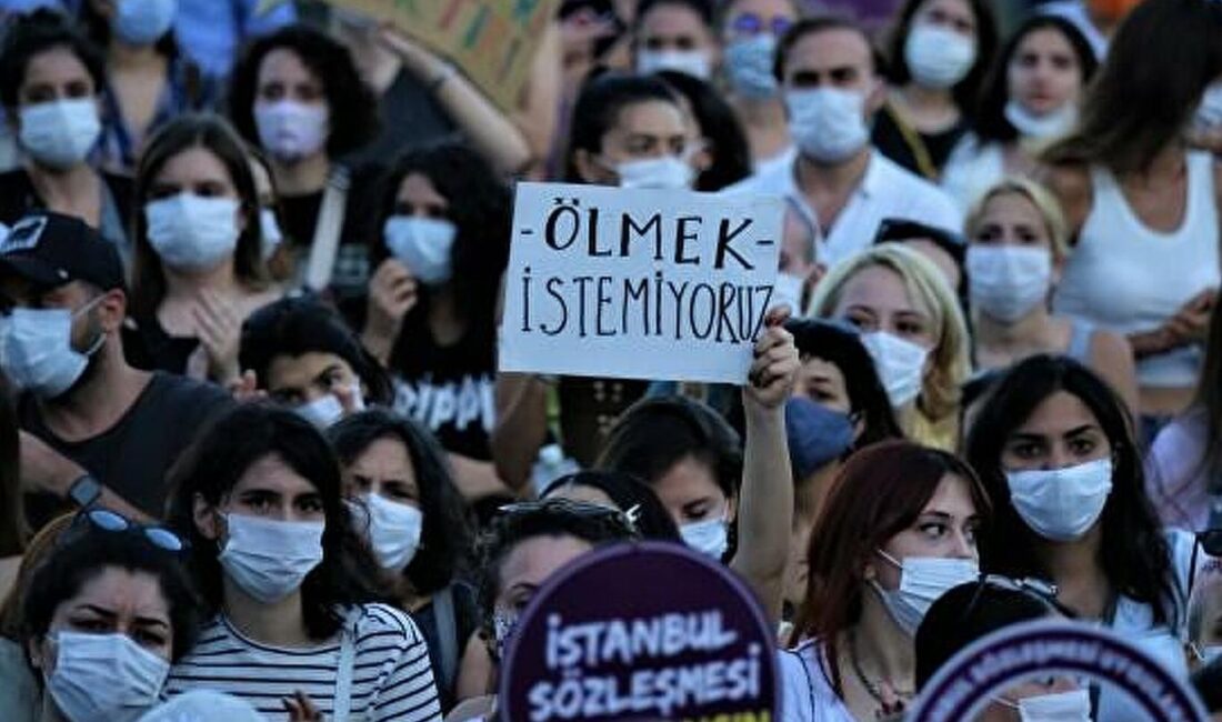 İzmir’de yaşayan öğretmen M.A., 17 Temmuz’da eski eşi Ü.K.’nin evini