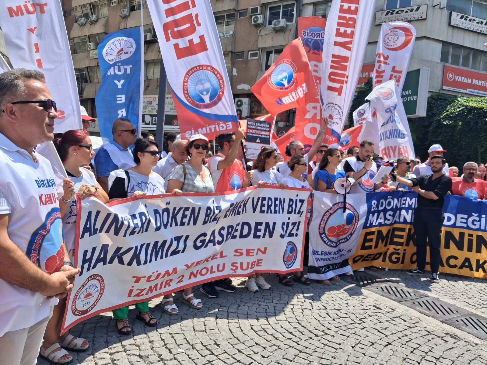 Eğitim-İş İzmir 1 No’lu Şube Başkanı Özgür Şen, 8. Dönem