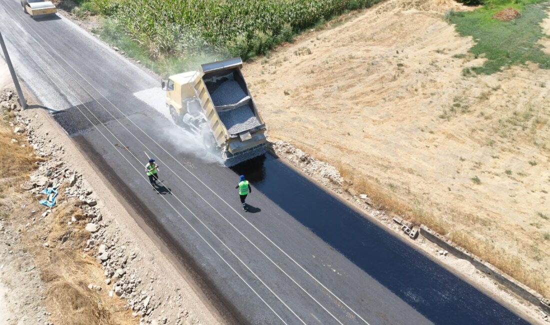 Aydın Büyükşehir’den Çine’de yol atağı: Kargı’dan Kabataş’a ulaşım güvenliği artıyor Aydın Büyükşehir Belediyesi, Çine ilçesinde Kargı, Akdam, Kahraman ve Kabataş