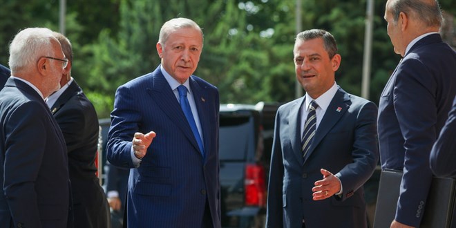 Cumhurbaşkanı Recep Tayyip Erdoğan, CHP Genel Başkanı Özgür Özel’in Bayrampaşa