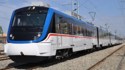 İzmir’in en önemli toplu ulaşım araçlarından biri olan İZBAN, 18