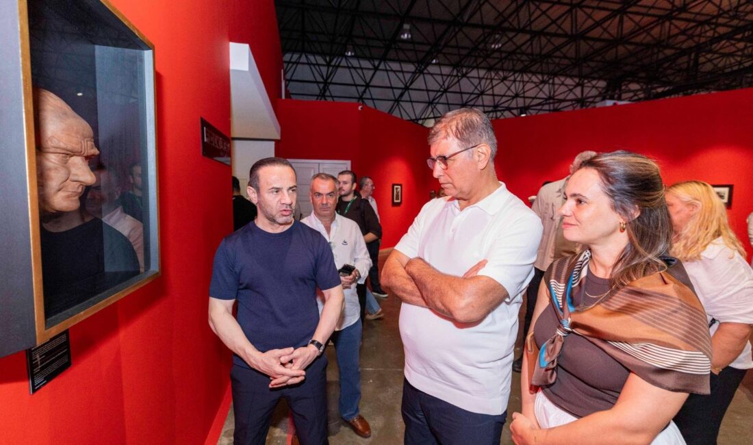 İzmir Büyükşehir Belediye Başkanı Dr. Cemil Tugay, 94. İzmir Enternasyonal