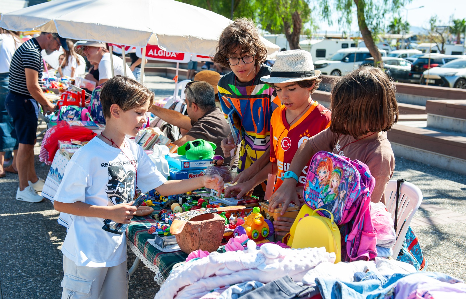Karşıyaka Belediyesi, çocuklara yeniden kullanım kültürü aşılamak ve dayanışma bilinci