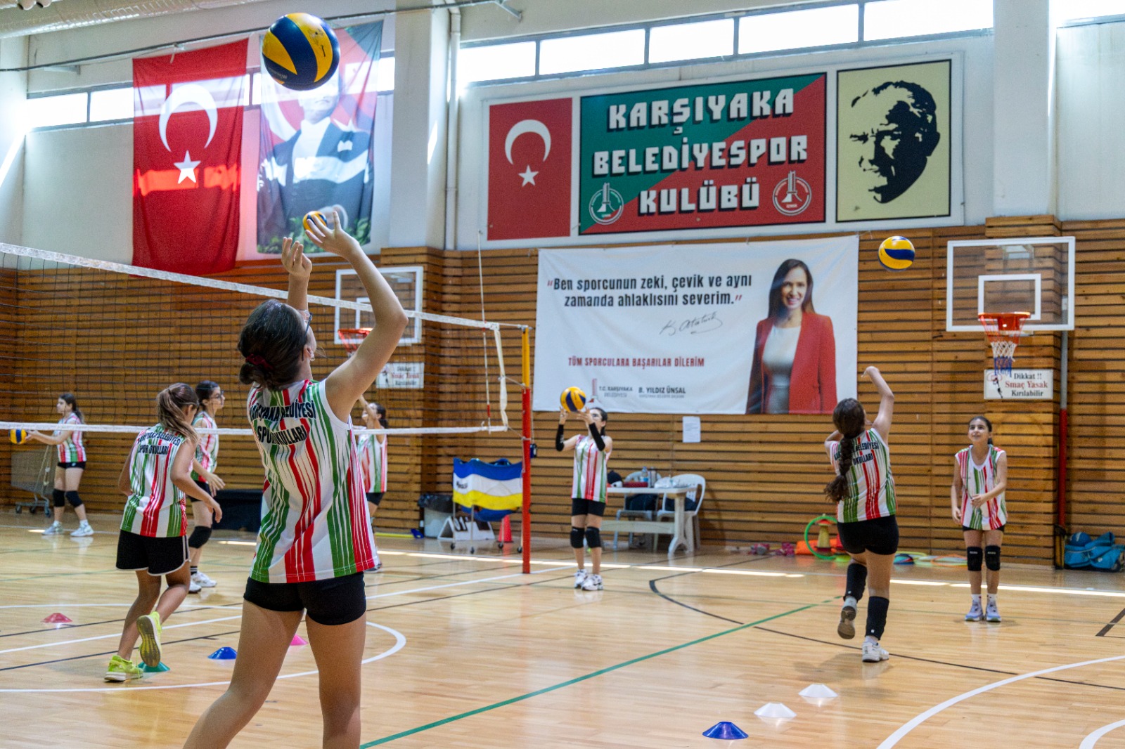 Karşıyaka Belediyesi, Kış Spor Okulları için kayıtları başlattı. Basketbol, voleybol,