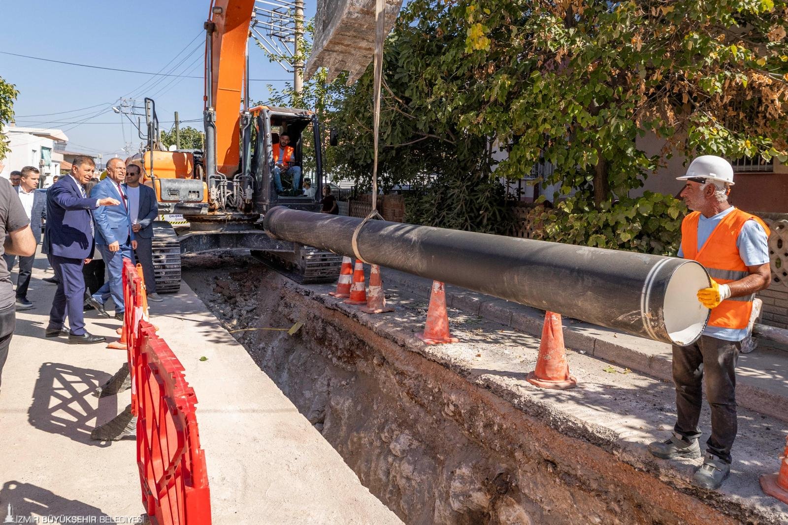 İzmir Büyükşehir Belediye Başkanı Dr. Cemil Tugay, İZSU Genel Müdürlüğü