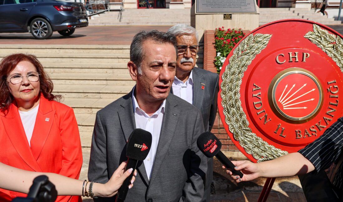 Cumhuriyet Halk Partisi’nin 102’nci kuruluş yıl dönümü, Efeler’de düzenlenen törenle