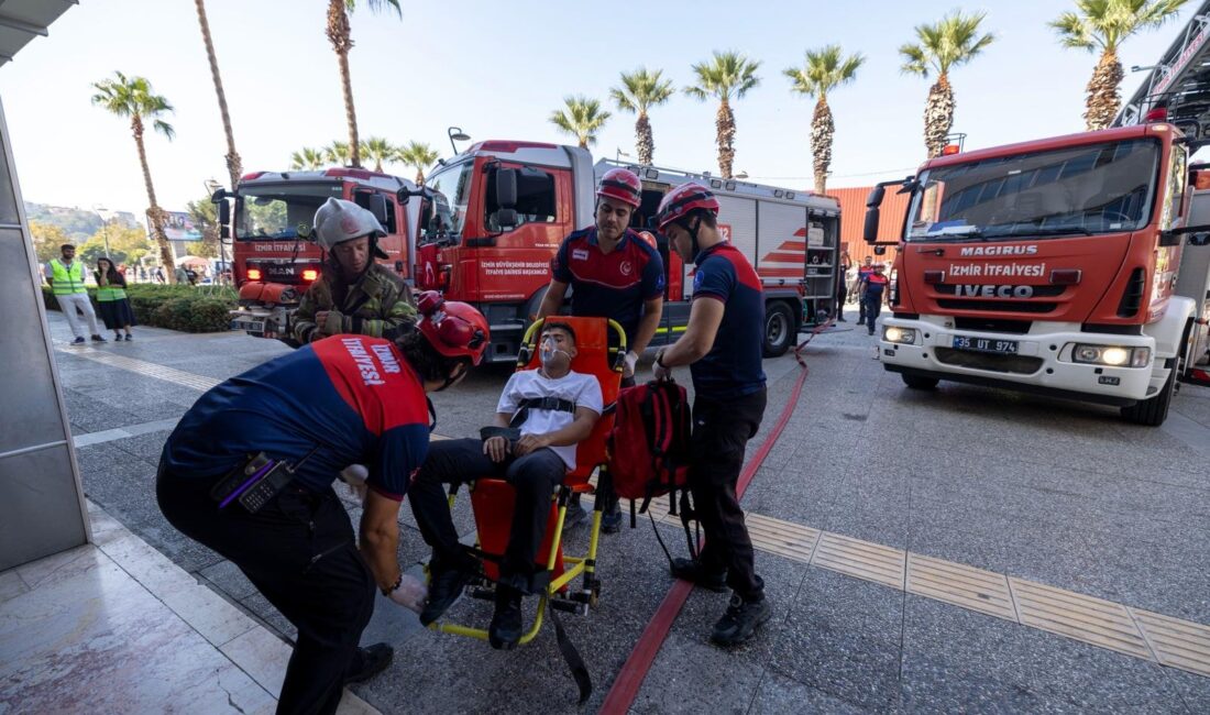 İtfaiye Haftası etkinlikleri kapsamında İzmir İtfaiyesi’nce İZSU Genel Müdürlüğü Afet