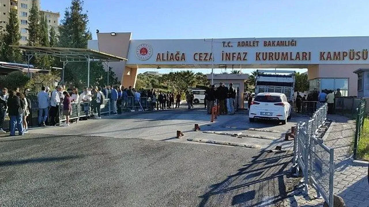 İzmir Büyükşehir Belediyesi’ndeki kooperatif davasının üçüncü duruşması bugün Aliağa’da görülecek.