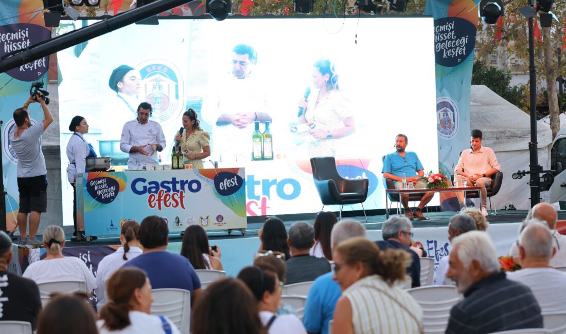 Efes Selçuk Belediyesi’nin bu yıl 55.’sini düzenlediği EFEST 2025, “Geçmişi
