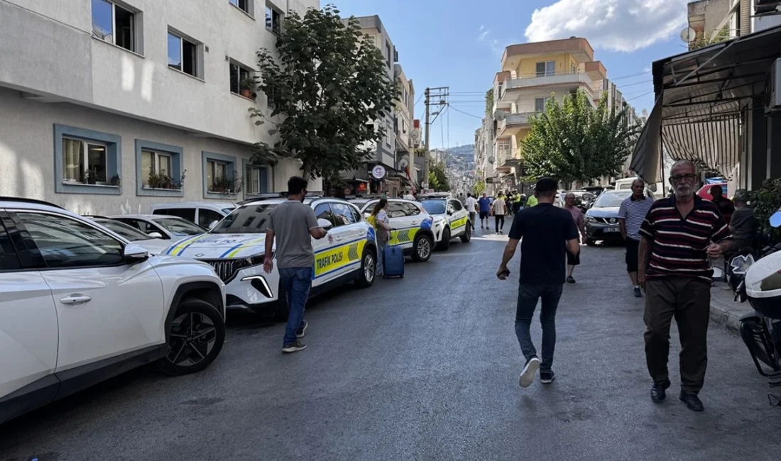 Başsavcılıktan açıklama: İzmir’deki saldırı ile ilgili 5 kişi gözaltına alındı İzmir'in Balçova ilçesinde bulunan Salih İşgören Polis Merkezi'ne yönelik saldırıda