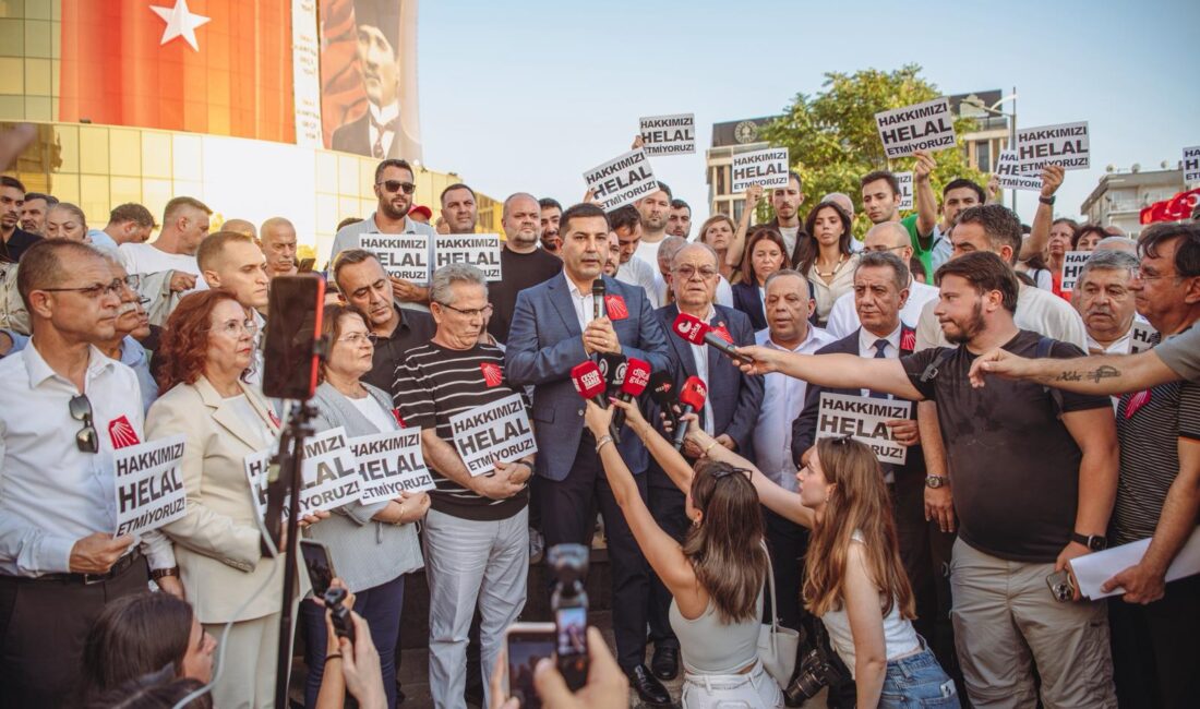 Aydın’da Özlem Çerçioğlu’nun CHP’den AKP’ye geçmesinin ardından toplanan ilk Büyükşehir