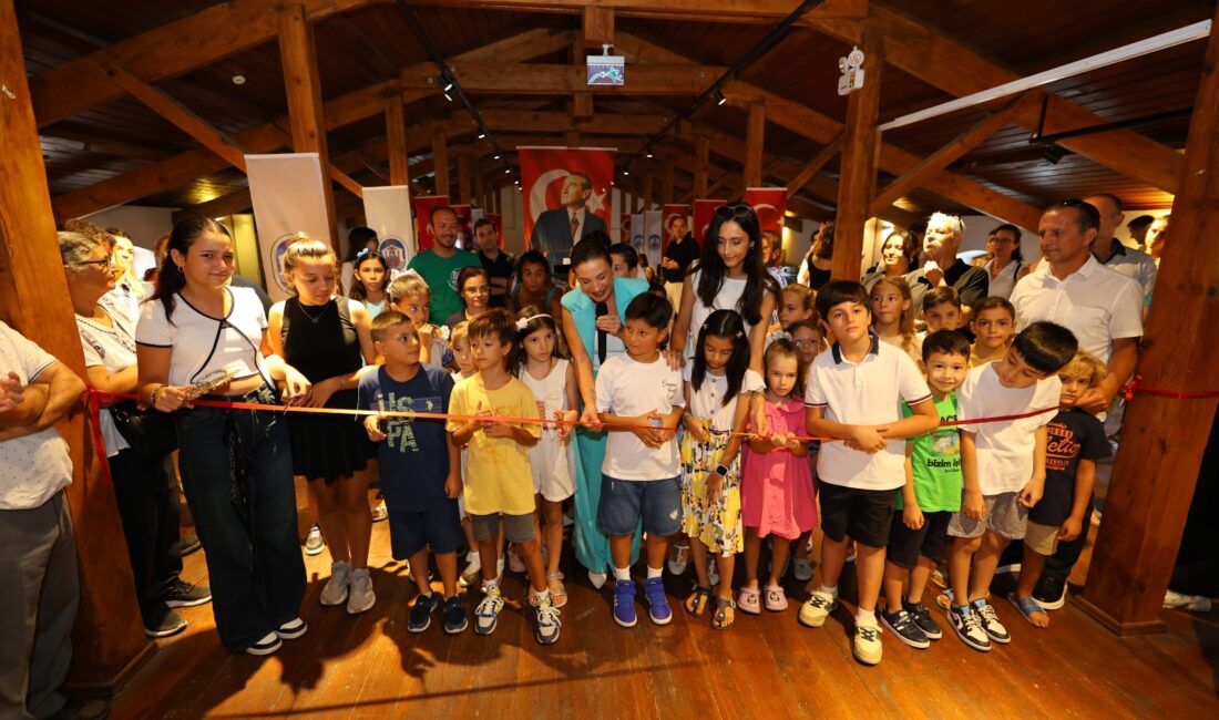 Efes Selçuk, 1 Eylül Dünya Barış Günü’nü çocukların gözünden kutladı.