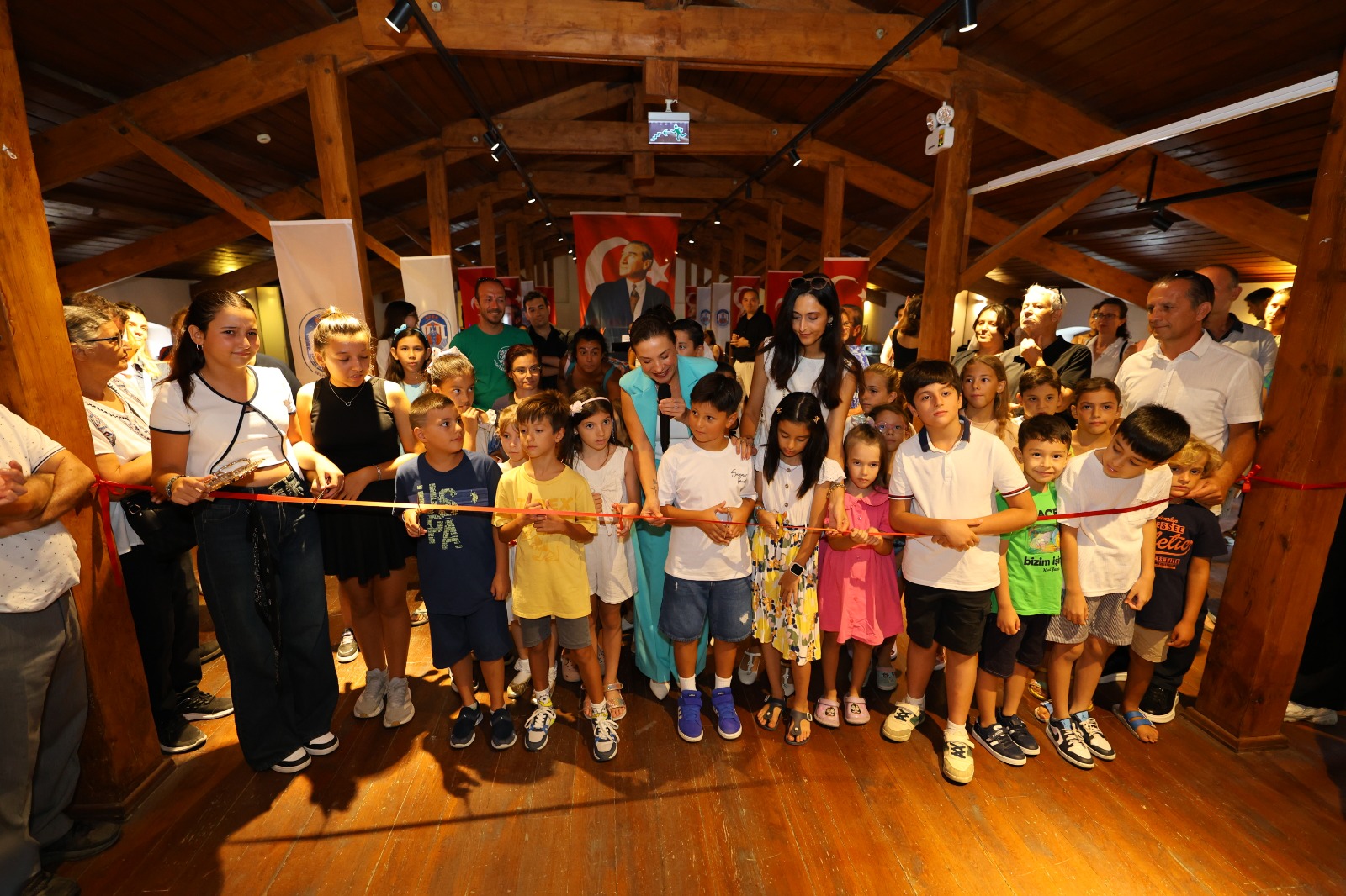 Efes Selçuk, 1 Eylül Dünya Barış Günü’nü çocukların gözünden kutladı.
