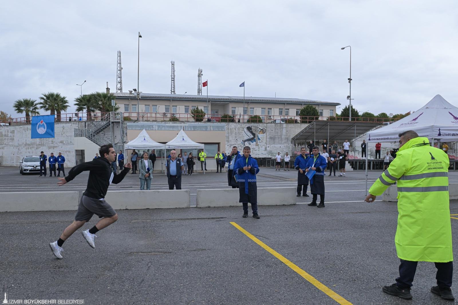 İzmir Büyükşehir Belediyesi Zabıta Dairesi Başkanlığı bünyesine alınacak 50 yeni