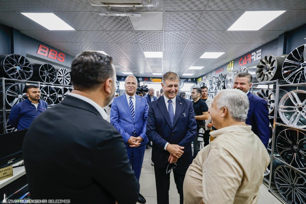 İzmir Büyükşehir Belediye Başkanı Dr. Cemil Tugay, 400 dönümlük arazi