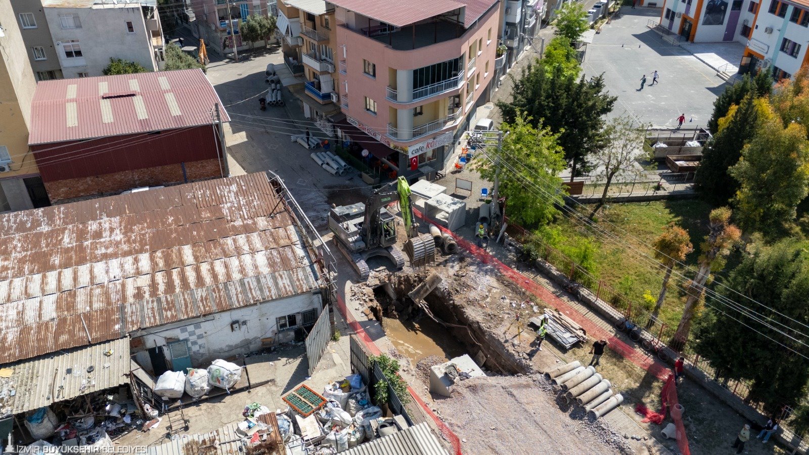 İZSU Genel Müdürlüğü’nün Tepekule ve Çay mahallelerinin bir bölümünde aşırı