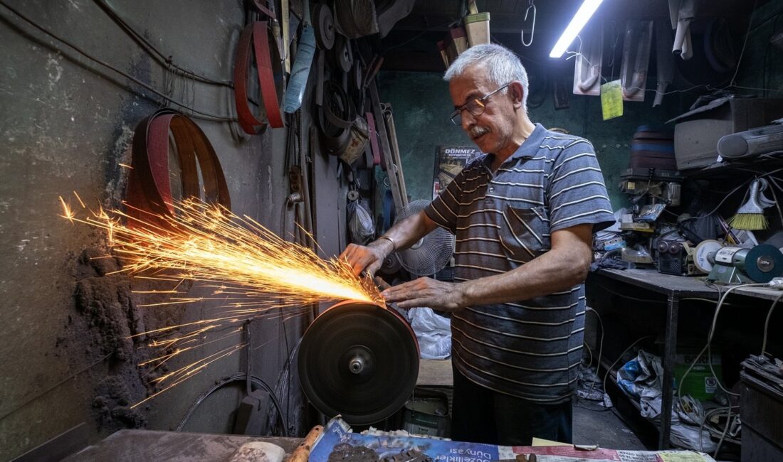 İzmir Büyükşehir Belediyesi’nin tarihi yapıların korunması ve kentte koruma bilincinin