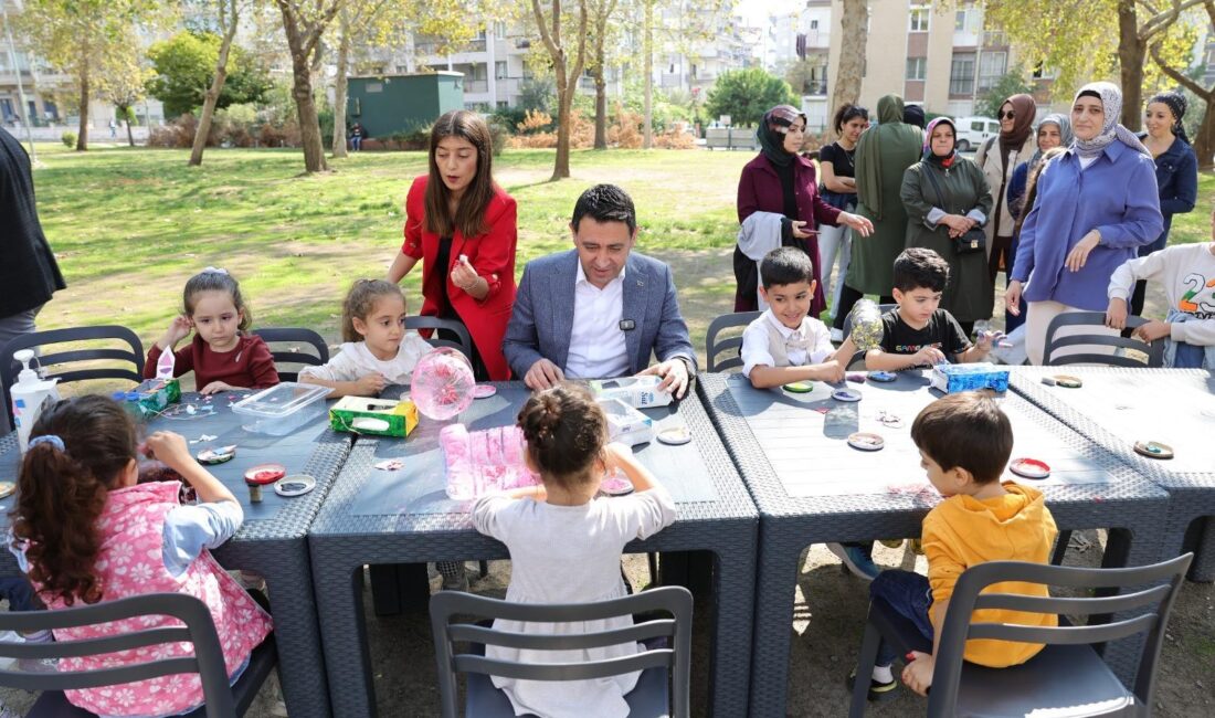Bayraklı Belediyesi’nin “Anne Çocuk Atölyesi” projesi kapsamında düzenlenen etkinlikte, çocuklar