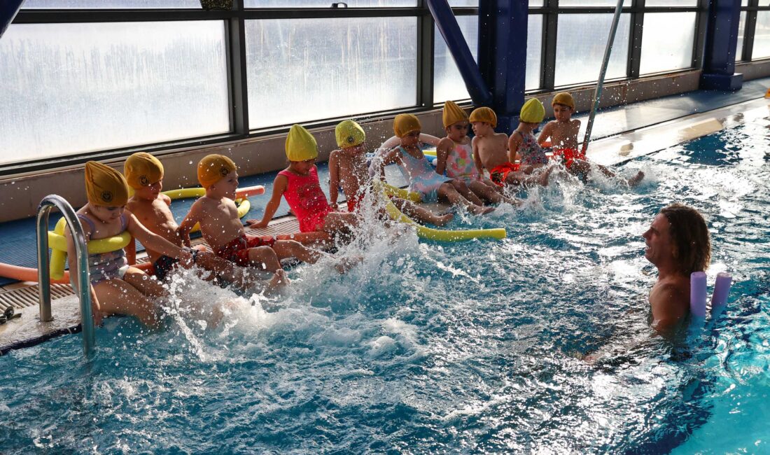 Buca Belediyesi, ücretsiz okul öncesi eğitim verdiği minik öğrencileri eğitim