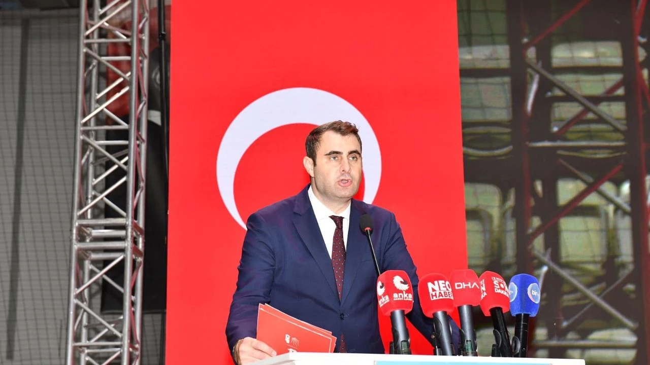 Cumhuriyet Halk Partisi (CHP) İzmir İl Kongresi tamamlandı. Kongrede kullanılan