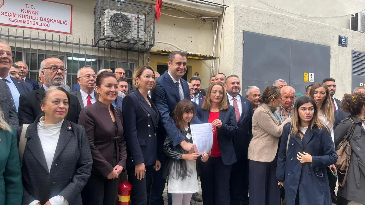 Cumhuriyet Halk Partisi İzmir İl Kongresi’nde tek aday olarak seçime