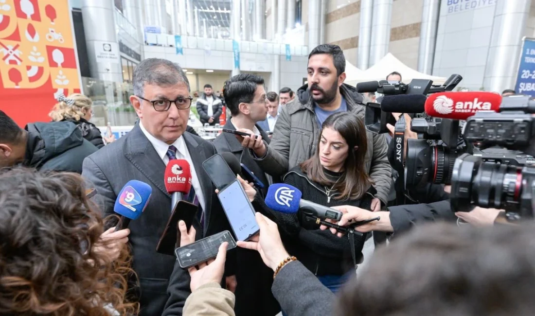 İzmir Büyükşehir Belediye Başkanı Cemil Tugay, belediyedeki personel havuzu ve