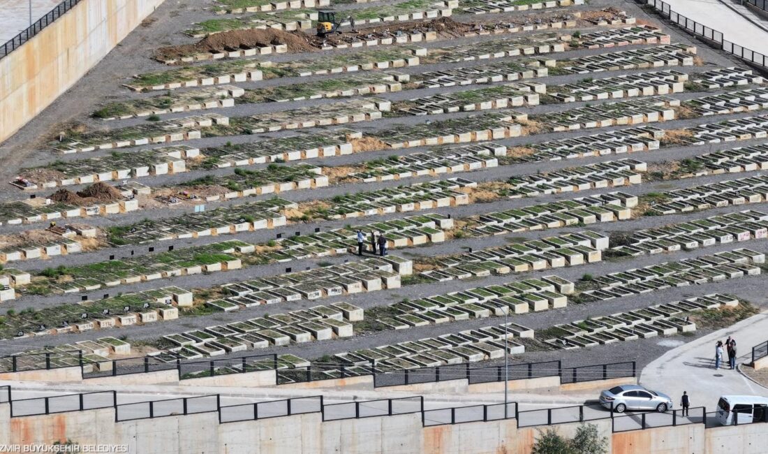 İzmir Büyükşehir Belediyesi, kentin artan mezarlık ihtiyacını karşılamak için Karşıyaka