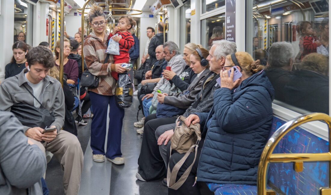 İzmir Metrosu’nda tüneller de dahil olmak üzere kesintisiz iletişim dönemi