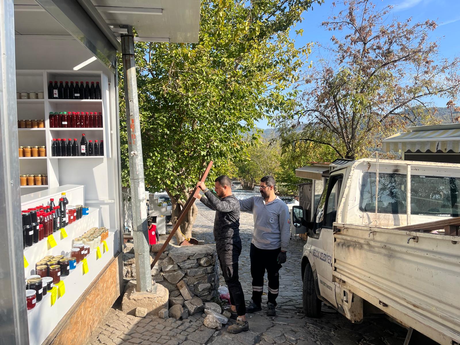 Efes Selçuk Belediyesi, görüntü kirliliğini önlemek ve kent estetiğini düzenlemek