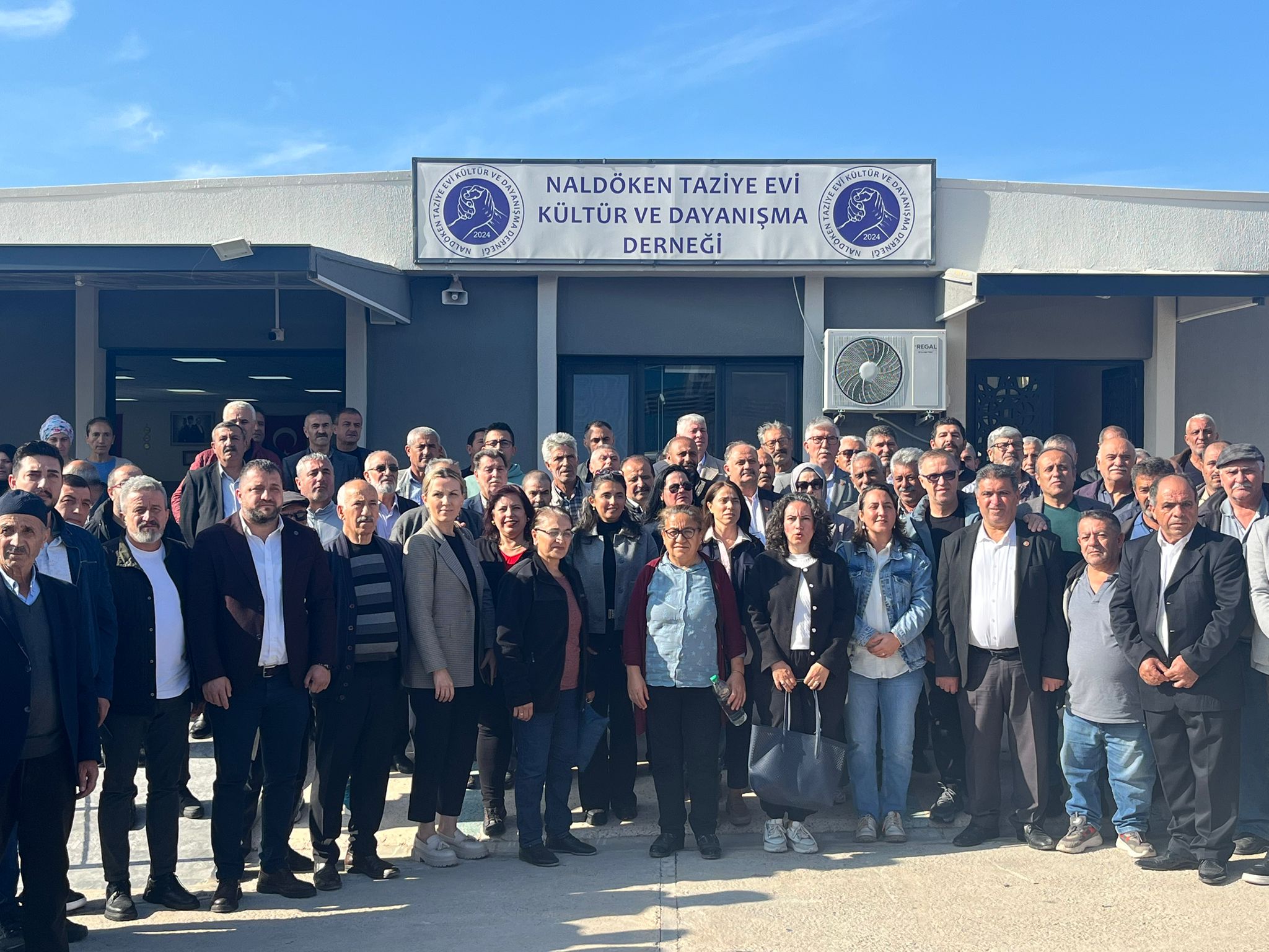 İzmir Büyükşehir Belediyesi’nin Bornova Naldöken Mahallesi’nde çöp bertaraf tesisi kurma