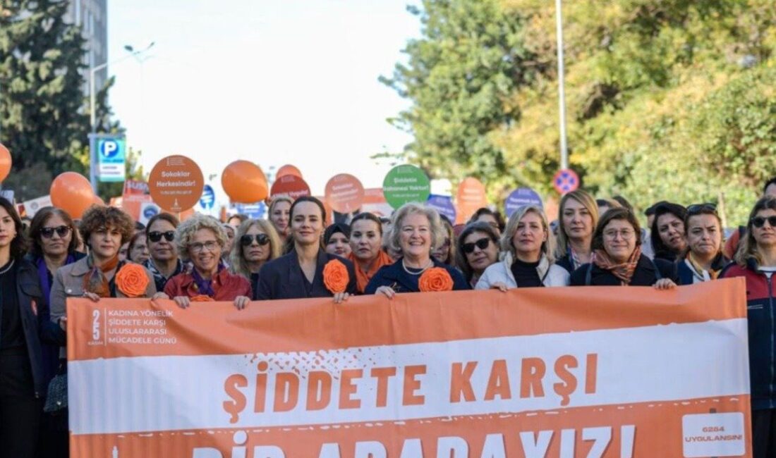 İzmir Büyükşehir Belediyesi'nin aylık e-bülteni “Hep Birlikte İzmir”, kasım sayısıyla