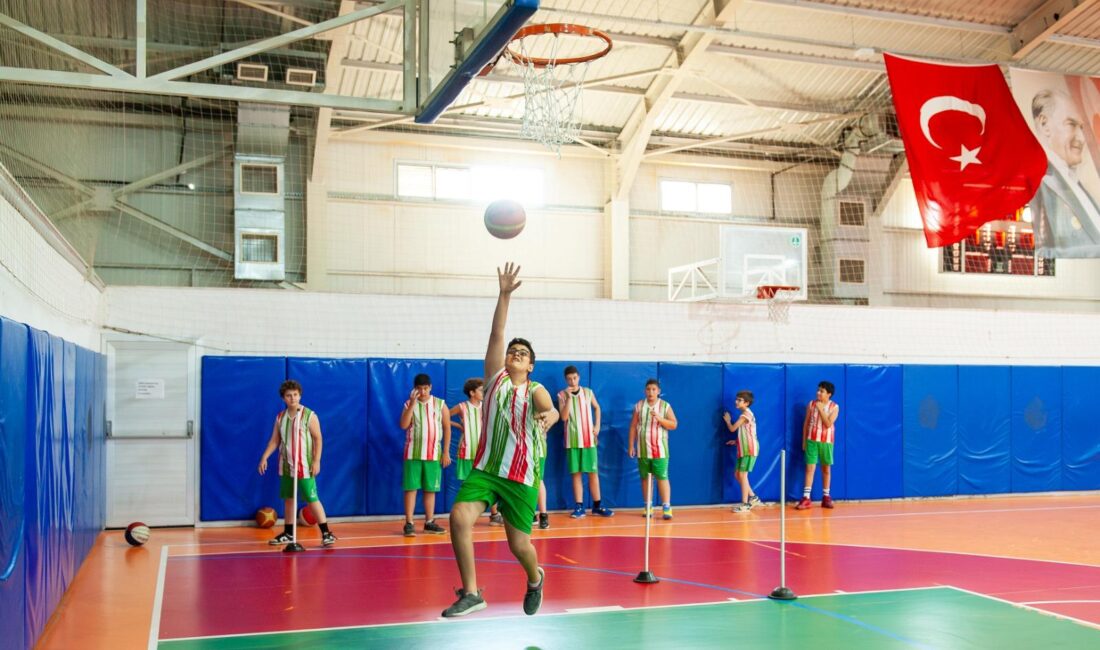 Karşıyaka’da kış sporla güzel: Binlerce çocuk ve genç 11 branşta eğitim alıyor Karşıyaka Belediyesi’nin 2025-2026 Kış Spor Okulları, 11 farklı branşta modern