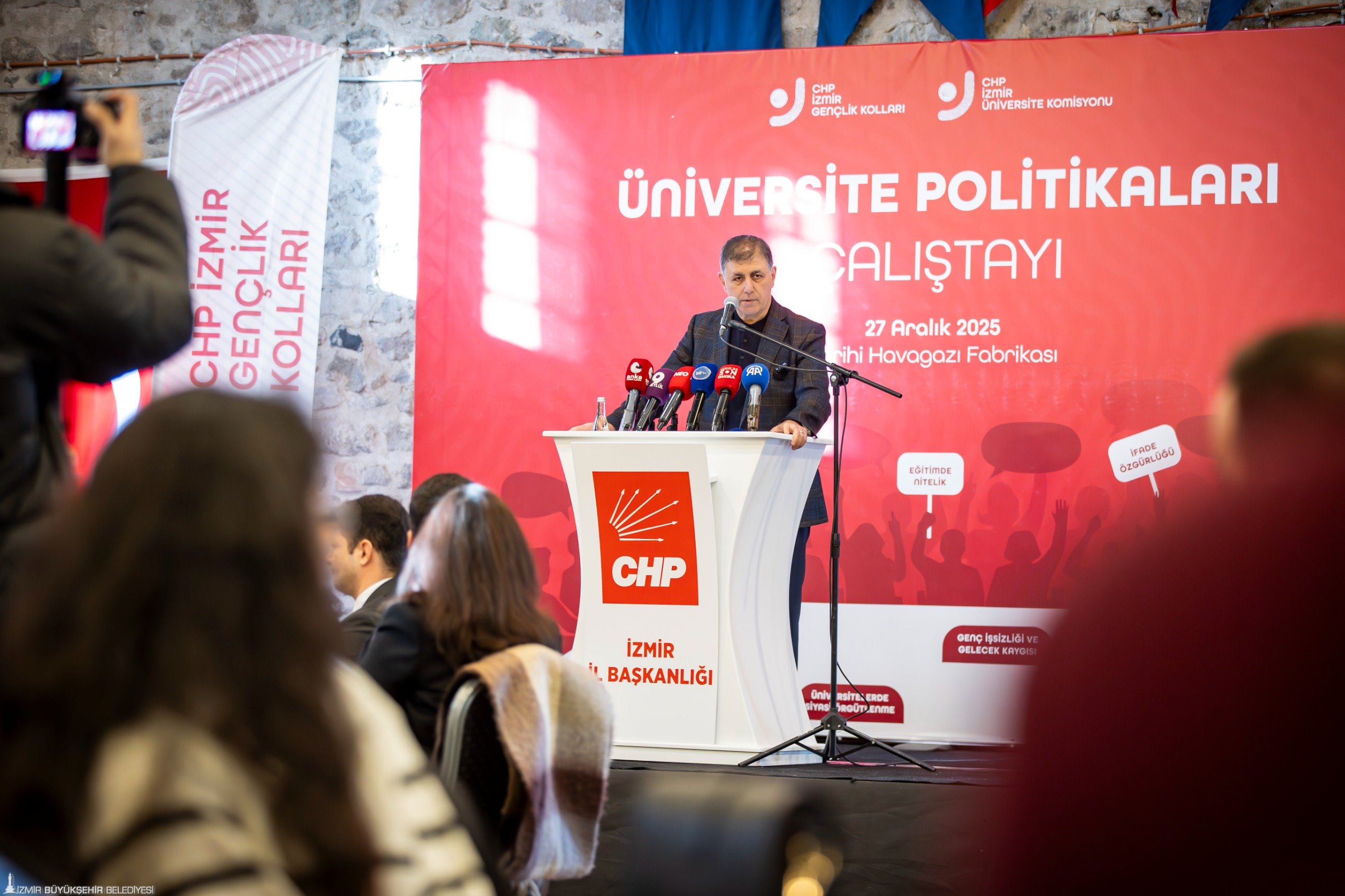 İzmir Büyükşehir Belediye Başkanı Dr. Cemil Tugay, CHP İzmir İl