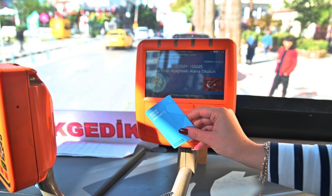 Manisa Büyükşehir Belediyesi’nin Anne Kart projesinden, ekonomik desteğe ihtiyaç duyan