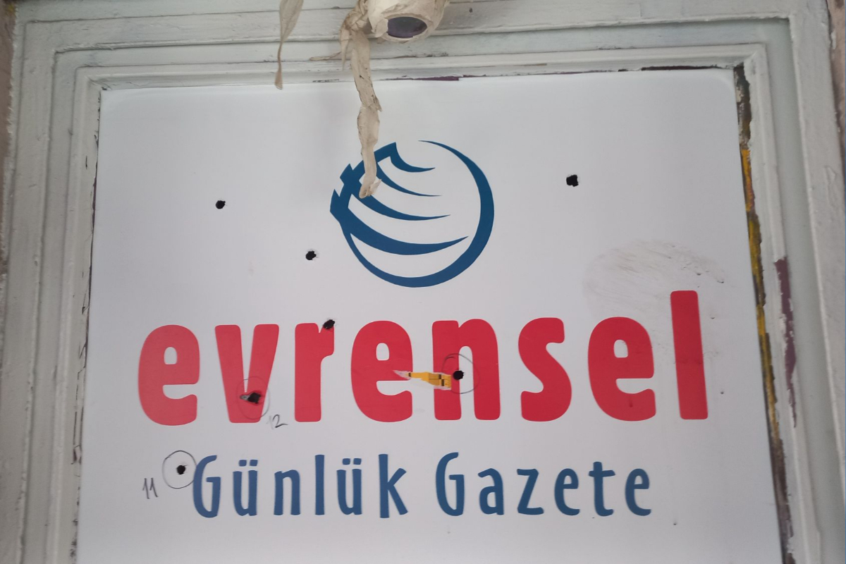 İzmir’de Evrensel Gazetesi’ne yönelik silahlı saldırının ikinci duruşmasında tutuklu sanık