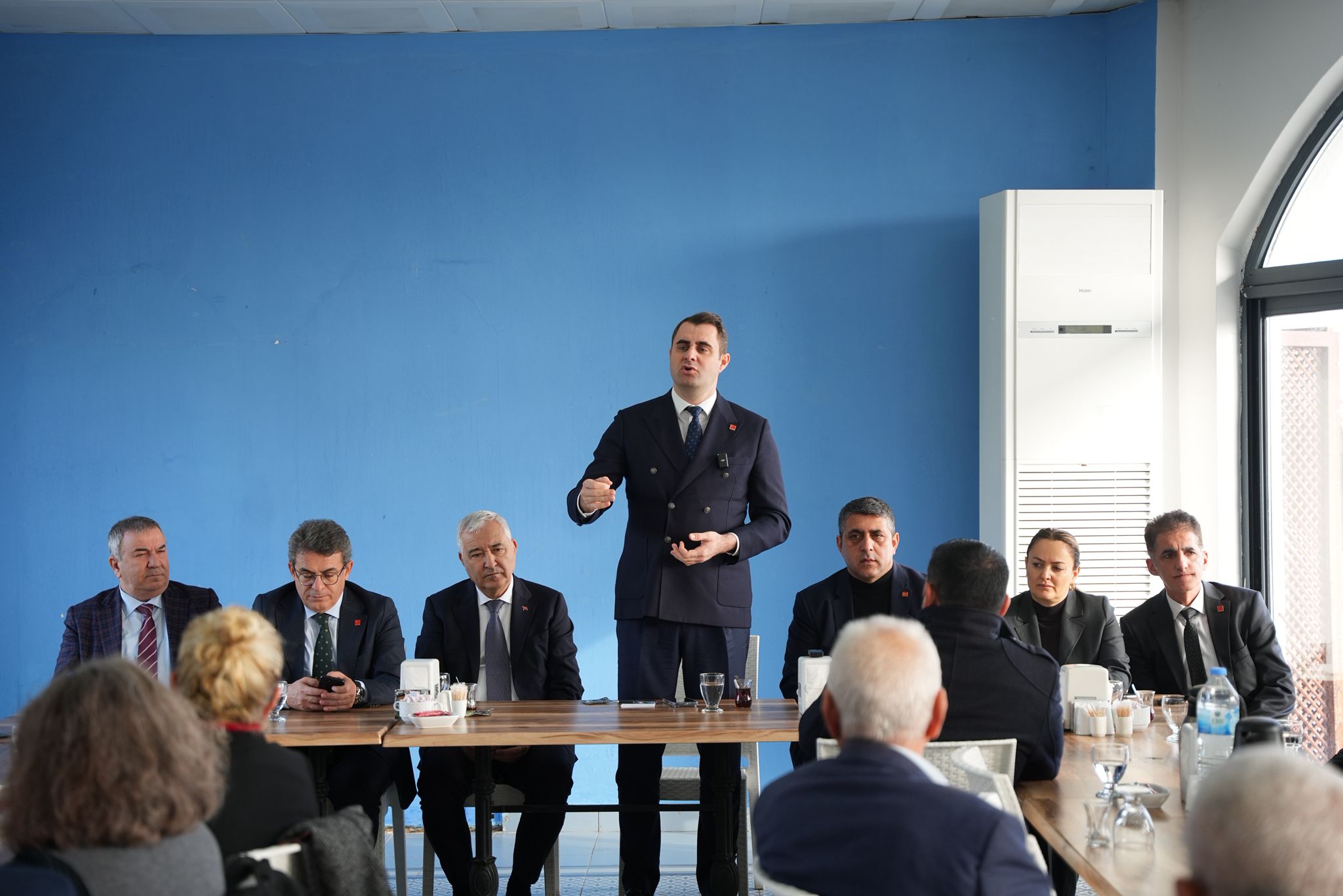 CHP İzmir İl Başkanı Çağatay Güç, Kemalpaşa ve Bornova’da muhtarlar,