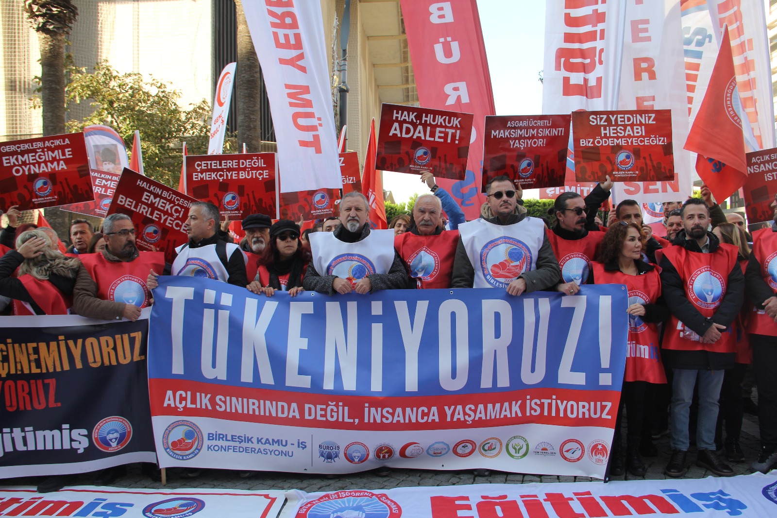 Birleşik Kamu Sen’e bağlı sendikalar, iktidarın ekonomi politikalarına karşı ülke