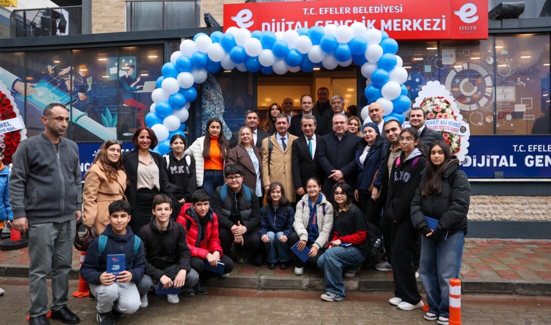 Efeler Belediyesi tarafından açılan Dijital Gençlik Merkezi, gençlere yapay zekâdan