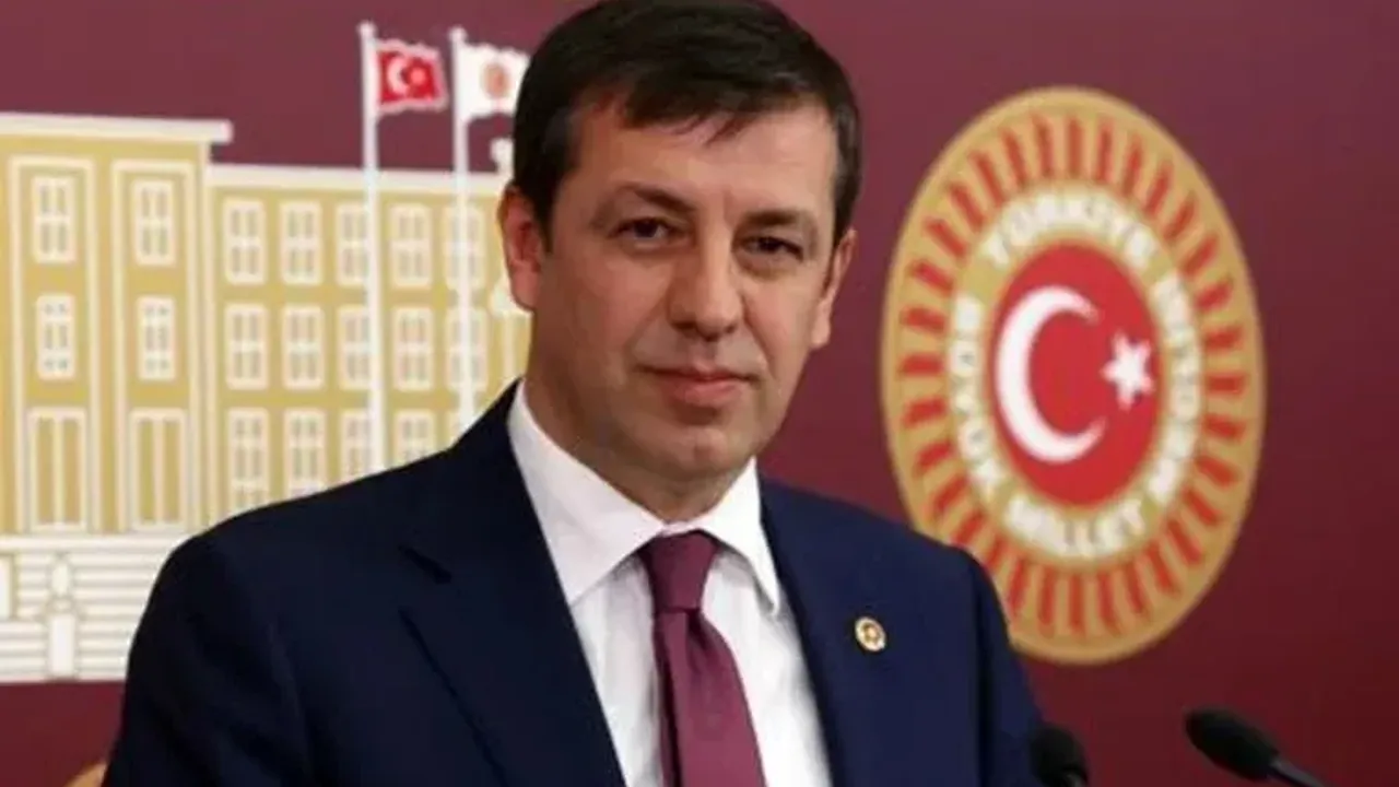 CHP İzmir Milletvekili Rahmi Aşkın Türeli, ekonomik krizin derinleştiğini belirterek