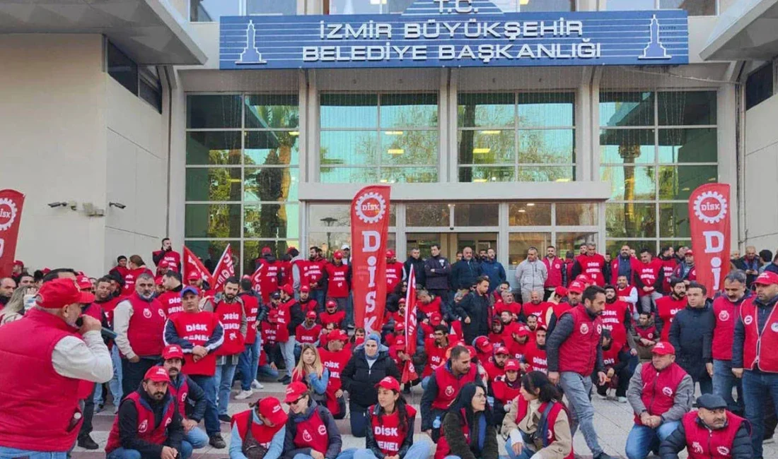 İzmir Büyükşehir Belediye Başkanı Cemil Tugay’ın maaş ve yan haklara