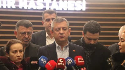 CHP Genel Başkanı Özgür Özel, kolon kanseri nedeniyle hayatını kaybeden
