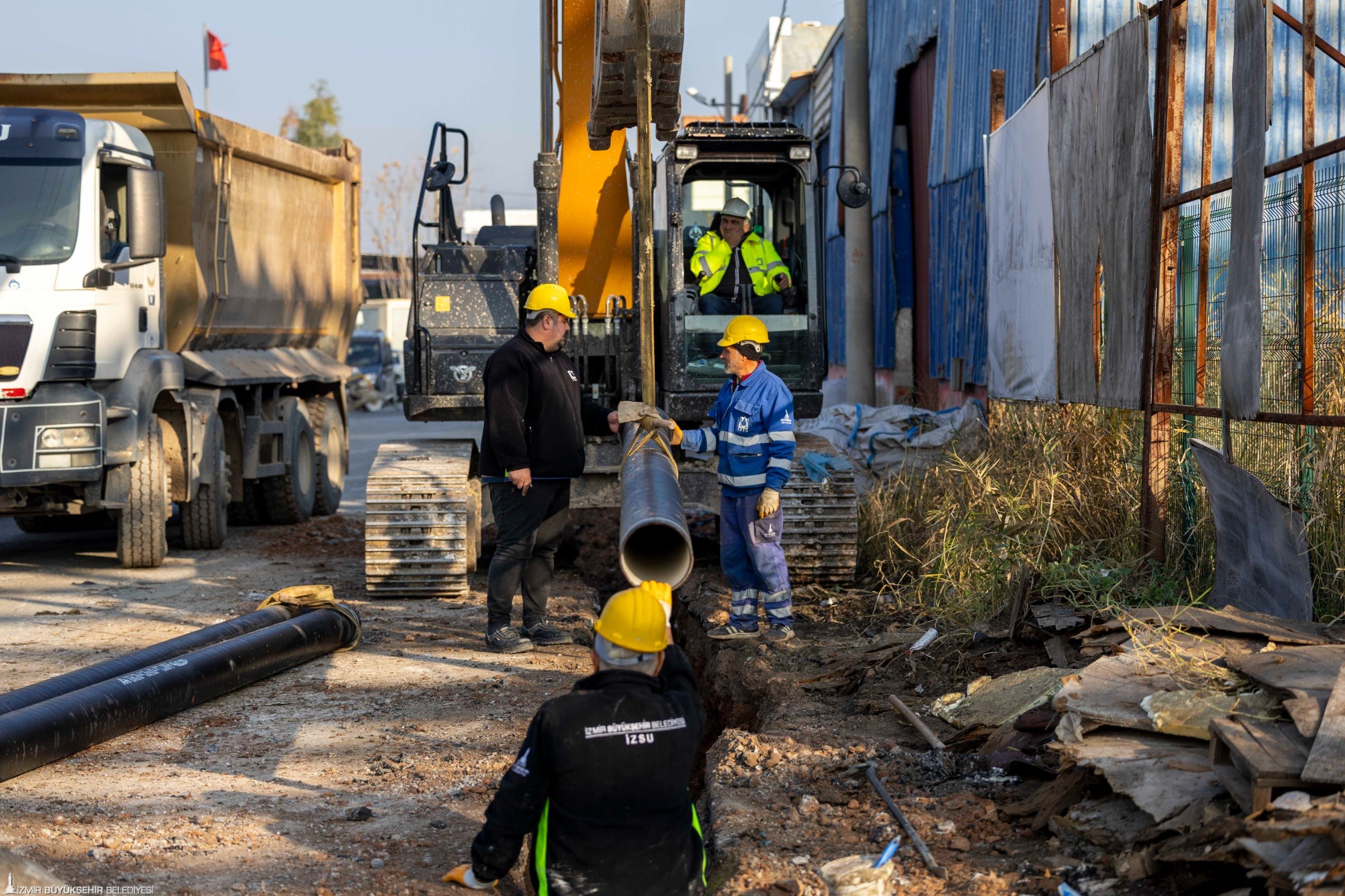İZSU’nun Gaziemir Sarnıç’ta yürüttüğü 205 milyon TL’lik içme suyu altyapı