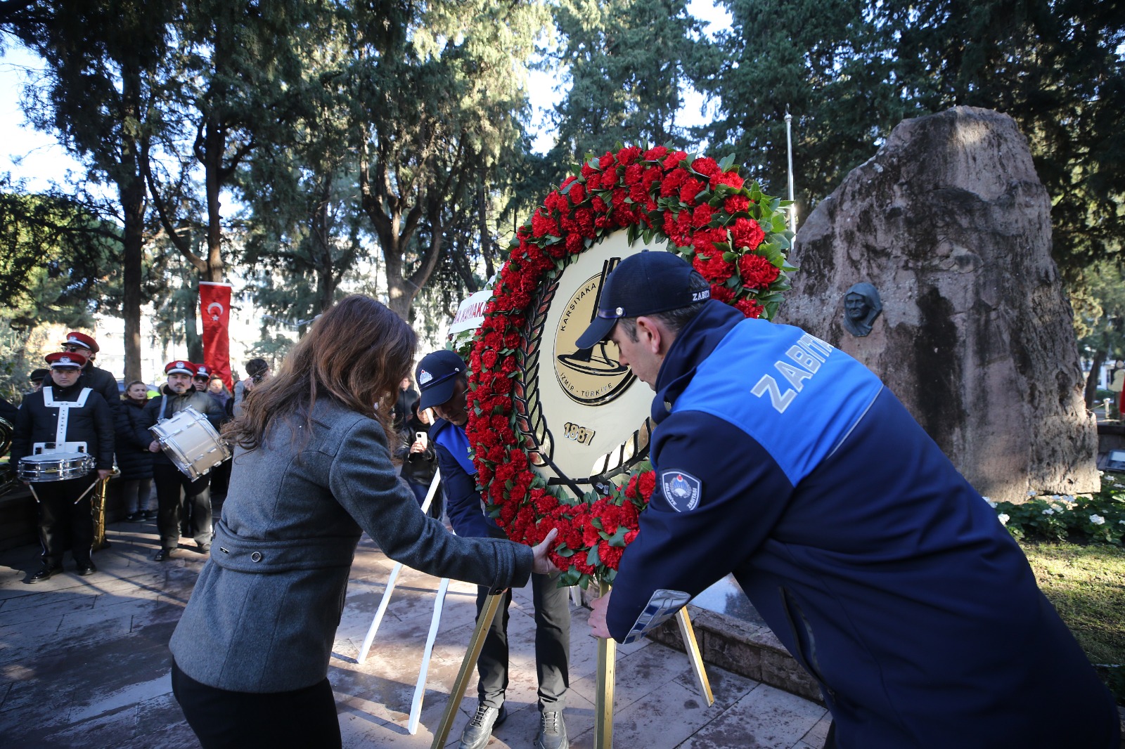 Ulu Önder Mustafa Kemal Atatürk’ün Karşıyaka’ya emanet ettiği annesi Zübeyde