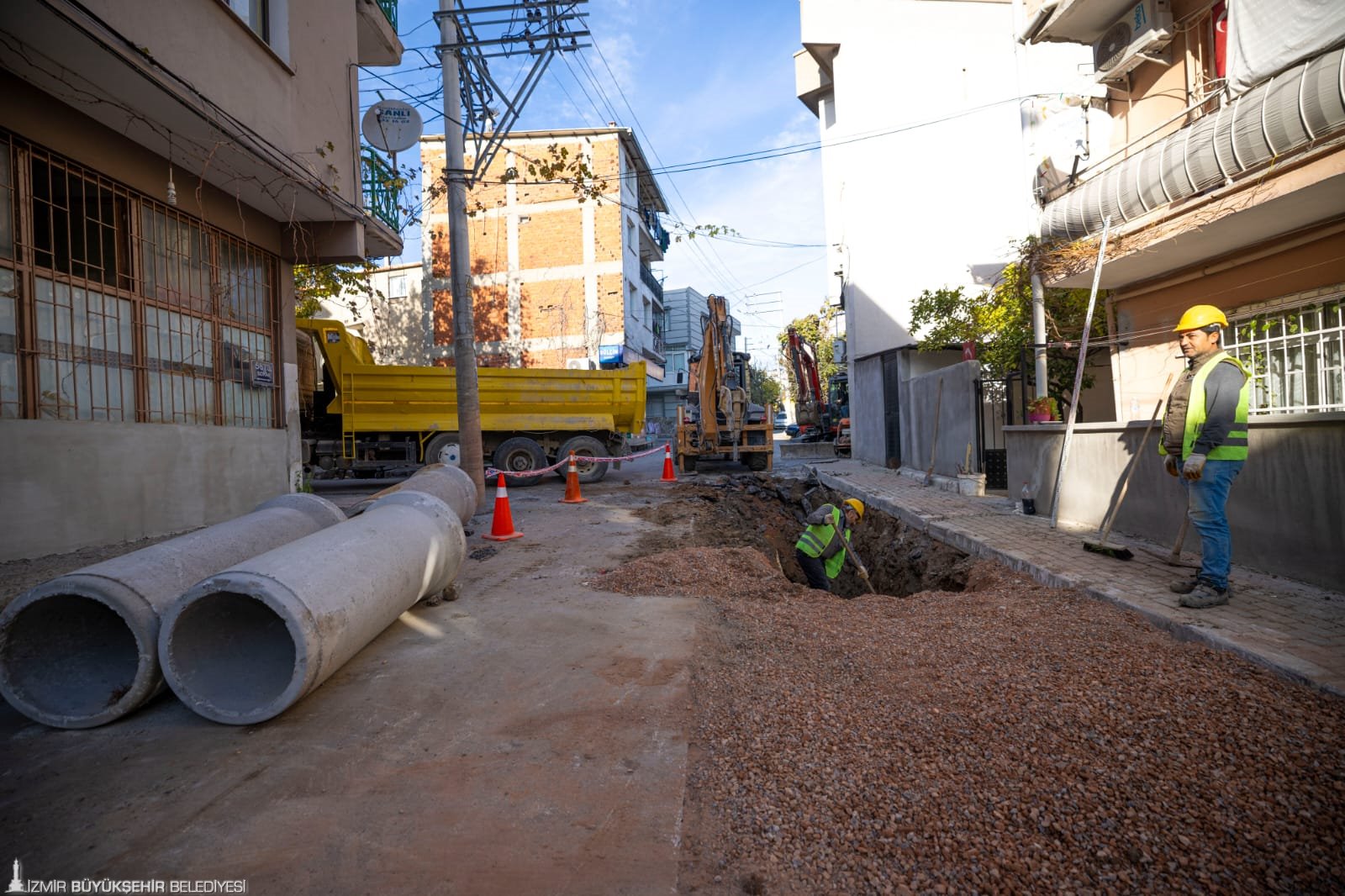 Dostluk Bulvarı ile Coşkun Kale Sokak’ı bağlayacak yeni yolun asfaltı