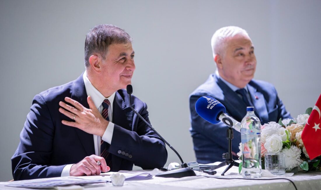 İzmir Büyükşehir Belediye Başkanı Dr. Cemil Tugay, Kemalpaşa’daki 49 mahallenin